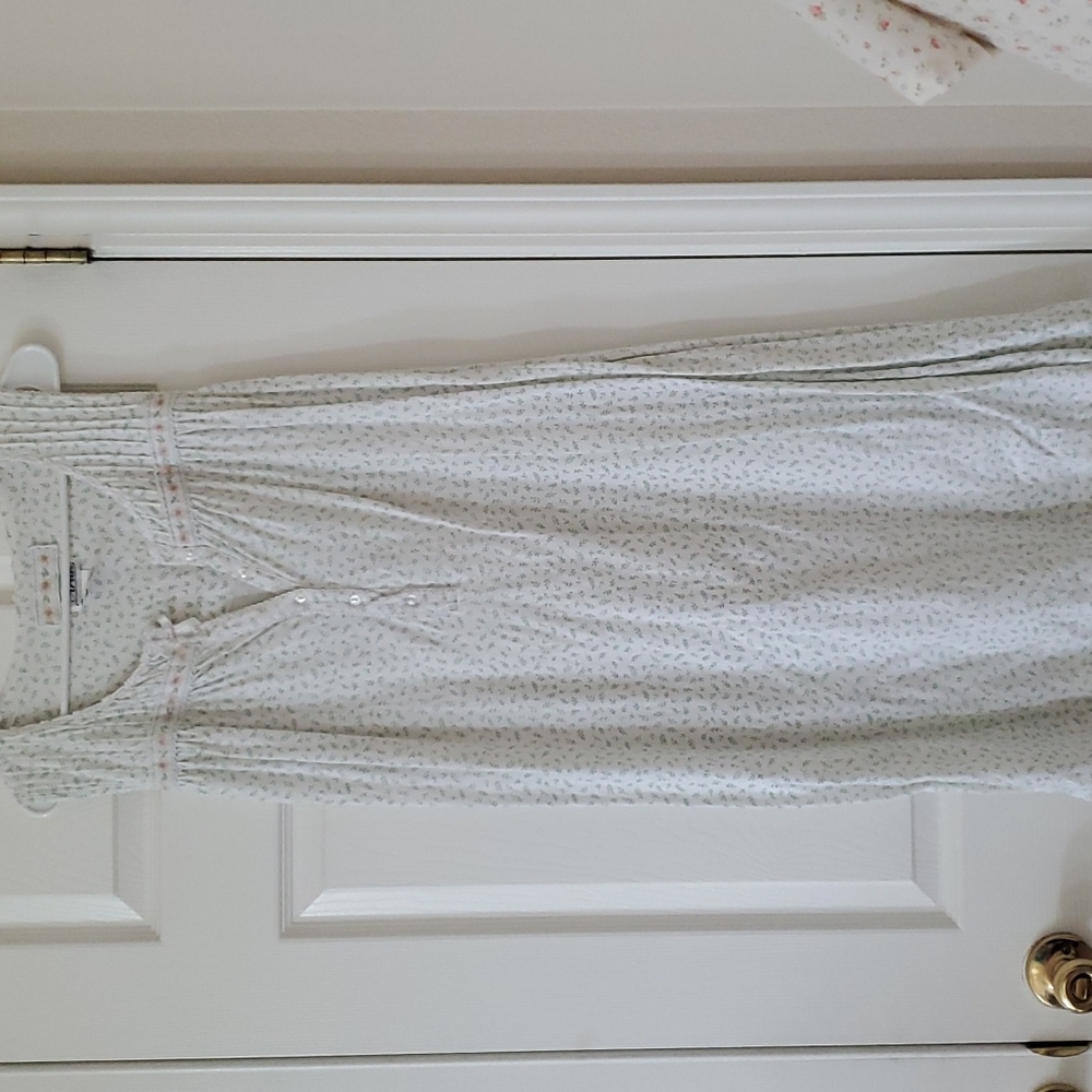 Nightgown